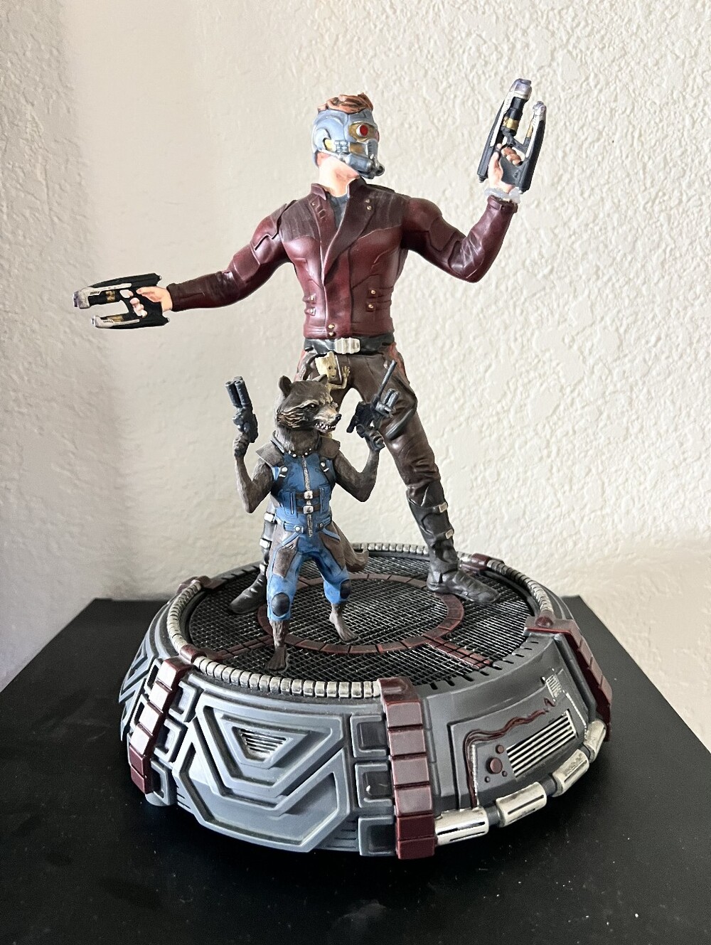 Star-Lord & Rocket Raccoon Display Statue - Red Jacket, Blue Outfit